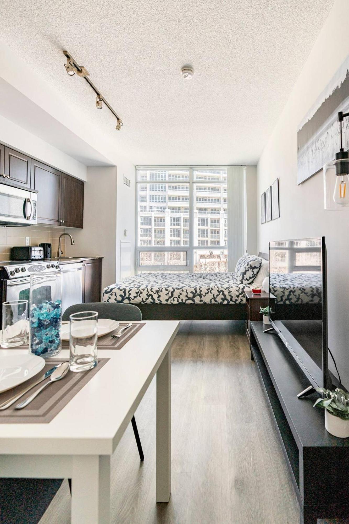 Luxury Suites Steps To Cn Tower Τορόντο Εξωτερικό φωτογραφία